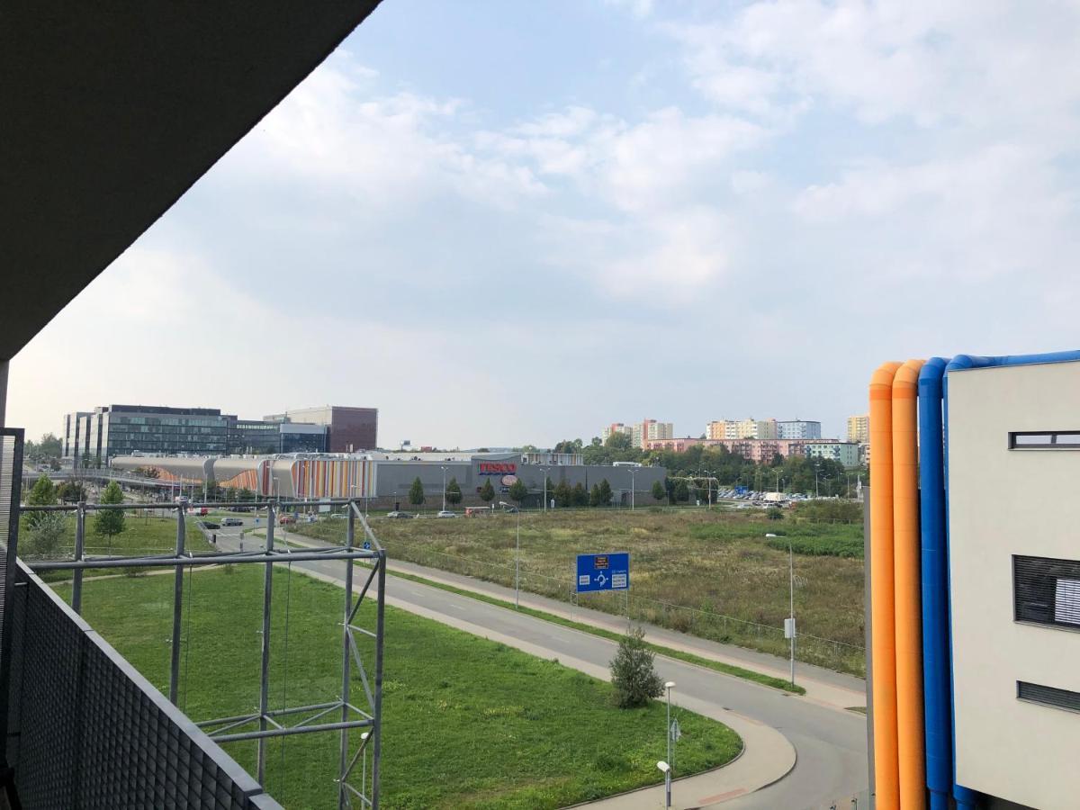 Violet Apartment Брно Экстерьер фото